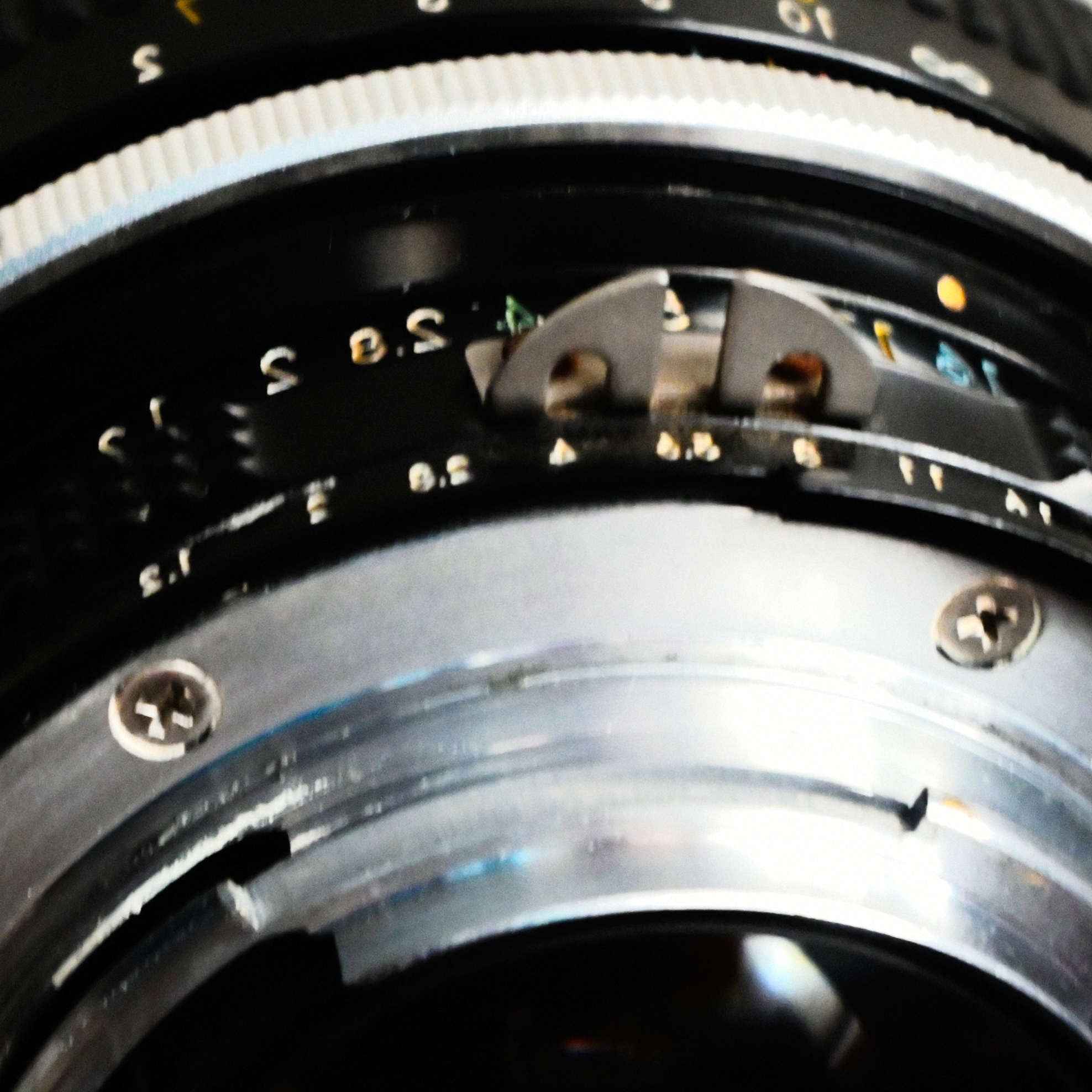 AI-Mount-Lens </BR>*Note second aperture scale