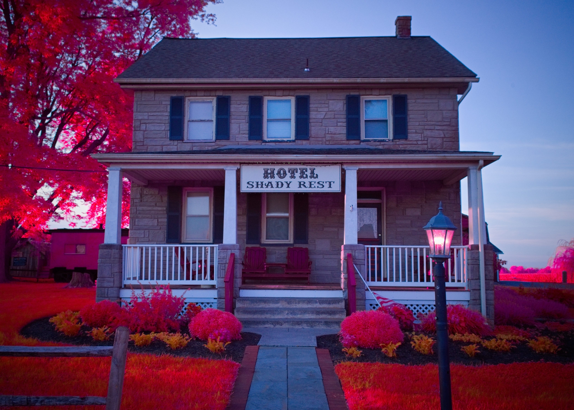 Shady-Rest-Hotel (1)